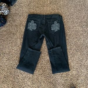 Pretty pockets w/stones black jeans.